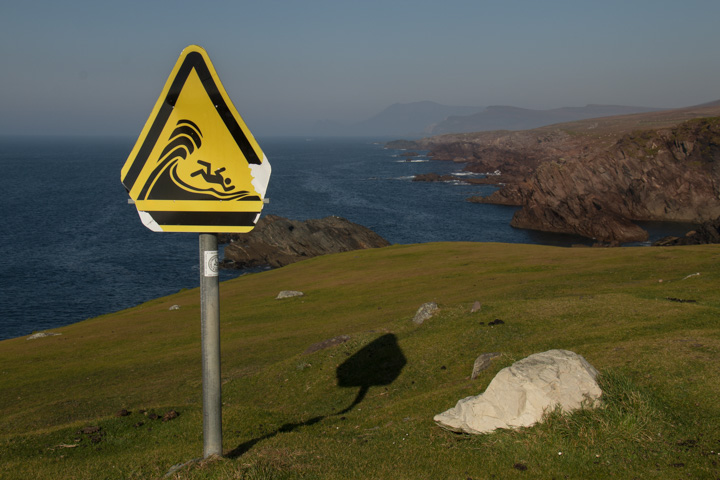 Schild, Vorsicht Wellen
