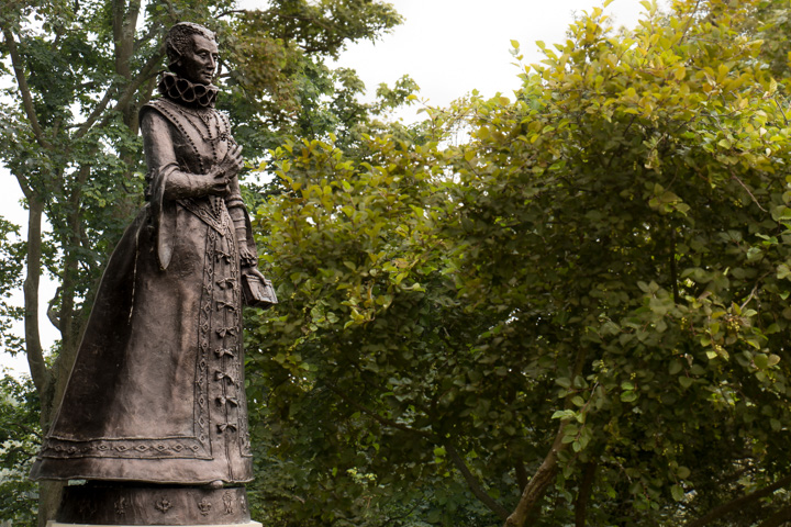 Maria Stuart Statue Linlithgow